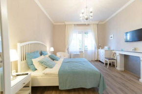 Vintage Panoramic Apartment Budapest